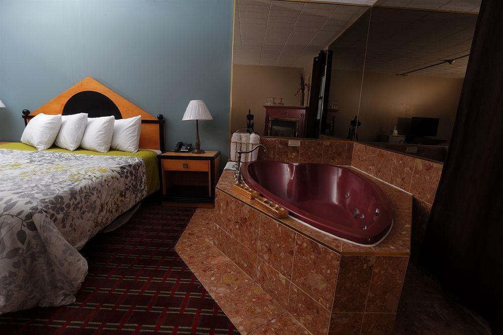 Belmont Inn Садбері Екстер'єр фото