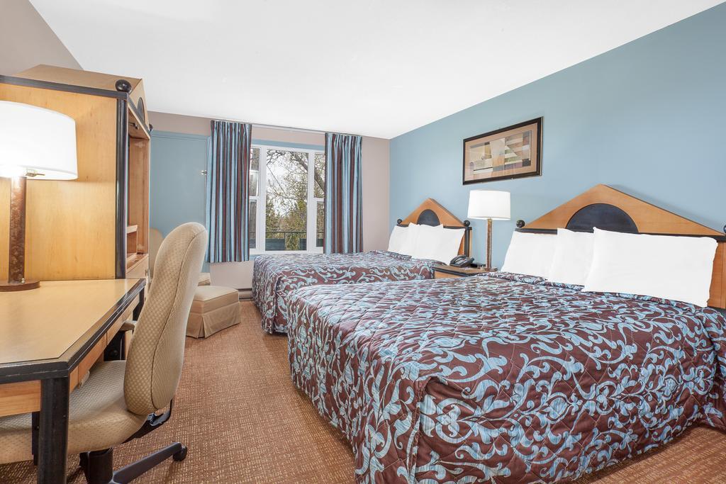 Belmont Inn Садбері Екстер'єр фото