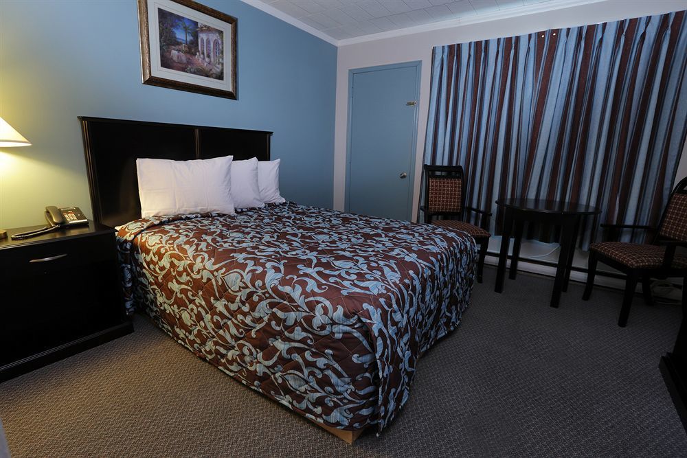 Belmont Inn Садбері Екстер'єр фото
